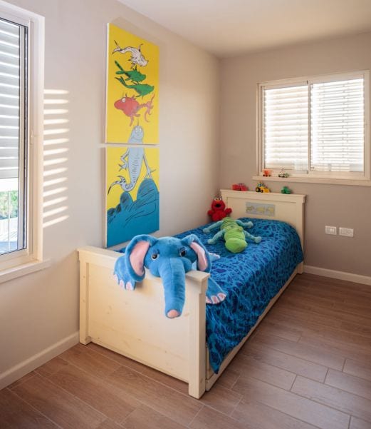 חדר ילד מעוצב בסגנון כפרי, עיצוב שרי בר-נע גבעון light-design