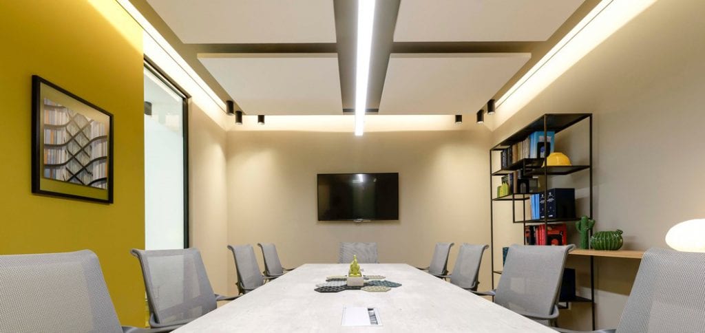 משרד עורכי דין חדר ישיבות, עיצוב שרי בר-נע גבעון light-design